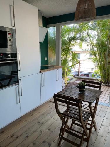 Centre & plage - T2 cosy avec terrasse & jardin, Saint-Gilles-les-Bains (Foto 3)