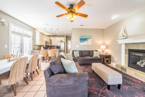 Copa Cabana Cottage by RealJoy Vacations - main image
