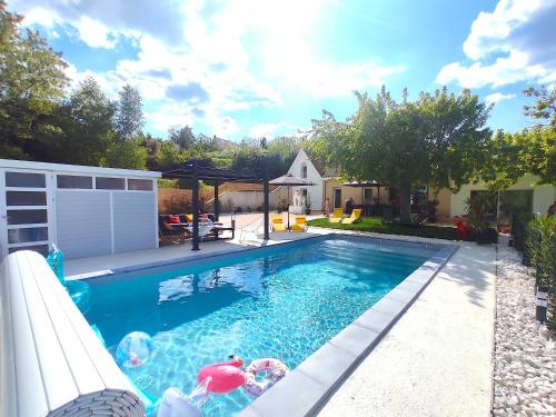 La Villa d'Elsa - 10/12 pers. - Piscine chauffée - 400m du centre ville gîte à louer Saint-André-d'Allas