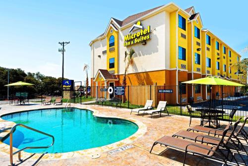 Microtel Inn & Suites By Wyndham New Braunfels