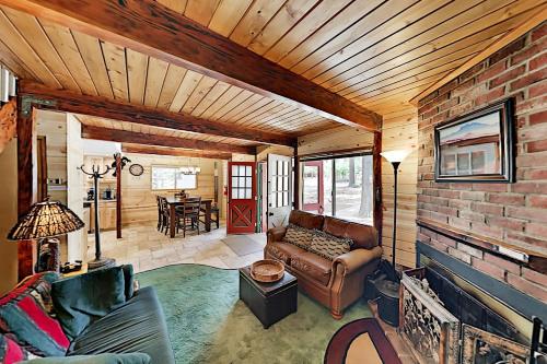 Summit Basecamp in Big Bear Lake, USA