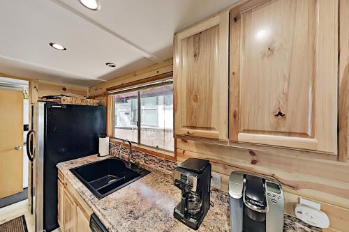 Summit Basecamp in Big Bear Lake, USA