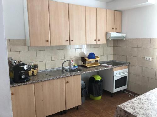 Konyha, Casa Bogdan in Vartop