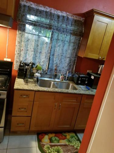 Kitchen, Caribbean estate deluxe 2 in Portmore