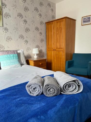 Standard Double Room image 6