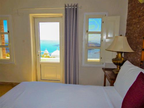 Le Petit Greek – Fira, UT