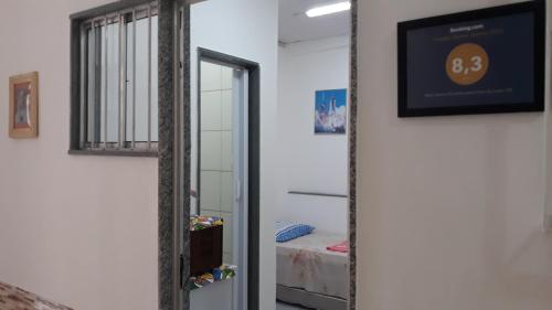 مدخل, Sua Kitnet na Praia 12 Atencao PEQUENA So pra dormir Ambiente Familiar Ar Cond TV Microondas Frigoba in Centro de Vila Velha