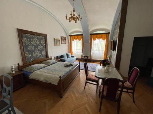 Apartmán Sunny Adam na zámku - Apartment - Česká Kamenice