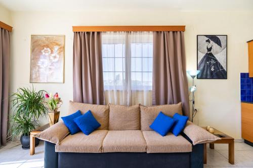 COLONIAL FAMILY apartment #3 4