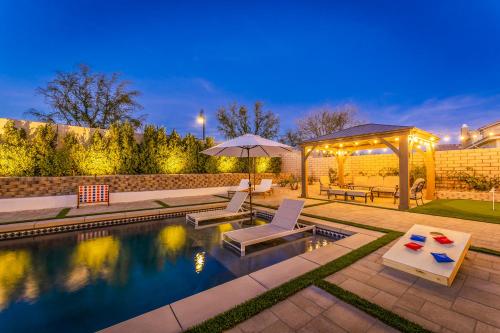 GAMEROOM, King Beds, Movie Projector, Heated Saltwater Pool, Golf and Games!, Indio (zdjęcie 3)