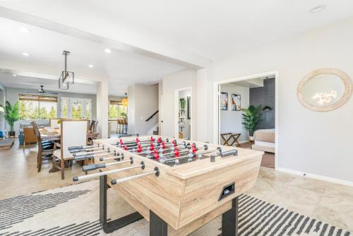 GAMEROOM, King Beds, Movie Projector, Heated Saltwater Pool, Golf and Games!, Indio (zdjęcie 9)