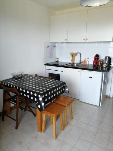 Iekārtas, Le balcon des Memises in Thollon-les-Memises