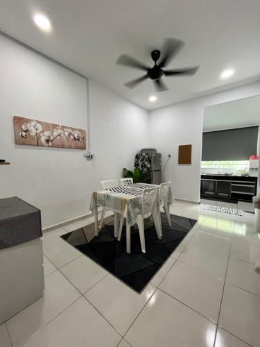 Aisyah's Homestay Kijal in Bandar Kijal