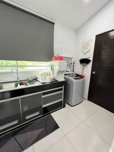 Aisyah's Homestay Kijal in Bandar Kijal