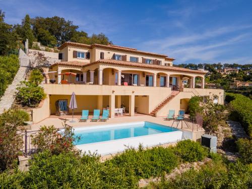 Villa marly mit Meerblick und Pool - Location, gîte - Sainte-Maxime