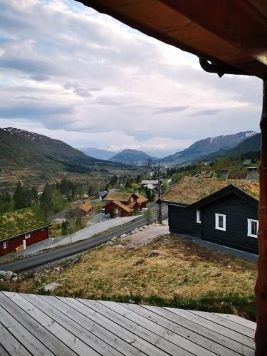 Cabin in beautiful surroundings at Harpefossen in Nordfjordeid