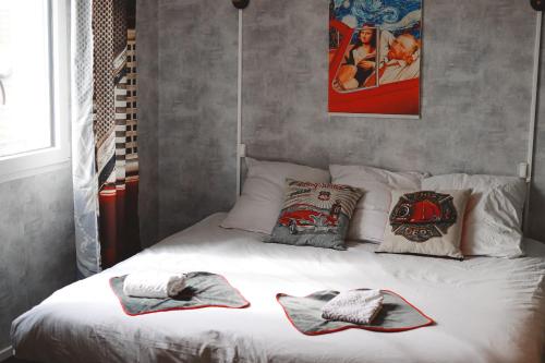 1 queen bed