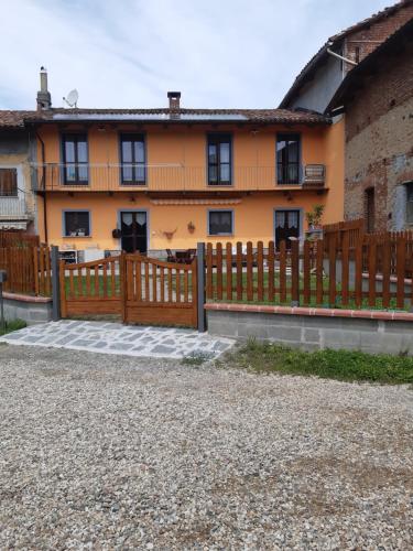 Viesnīcas āriene, C'era una volta in Castelnuovo Don Bosco
