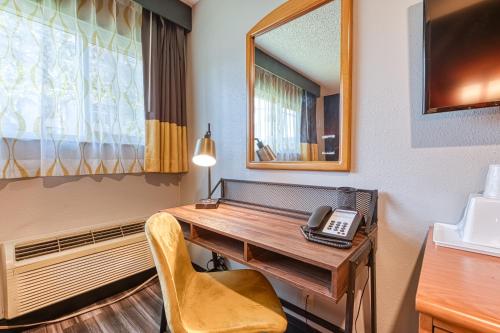 La Mirage Inn - Hollywood - image 5