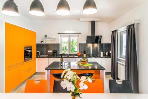  Terezija in Brečevići