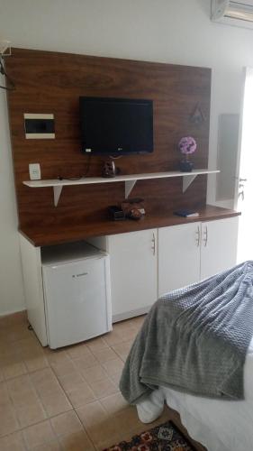 Double Room with Balcony image 5