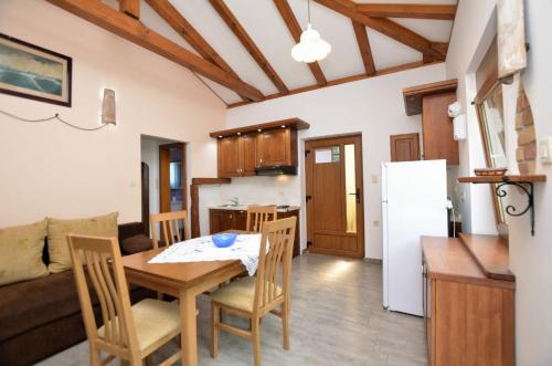 One-Bedroom Holiday Home image 9