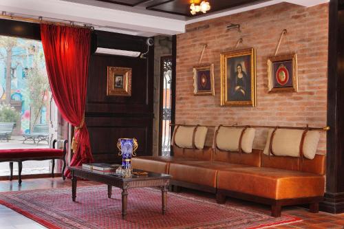 Facilities, Hotel Boutique Castillo Rojo in Santiago