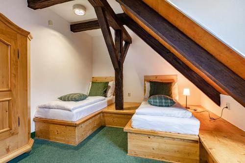 Wellness Hotel Zámeček Room Type - Standard Twin Room