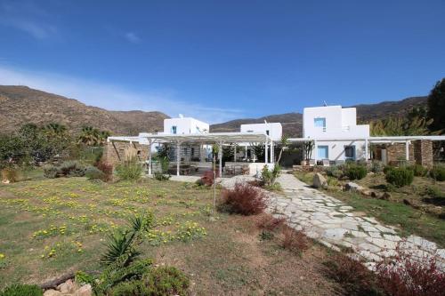 The Three Villas gîte à louer Agia Theodoti