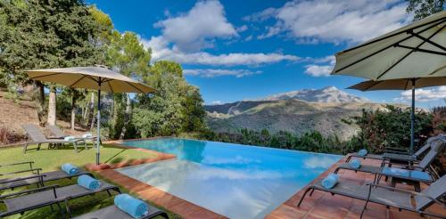 Paradisiacal Villa in Benahavís with Jacuzzi and Private Pool, Benahavís
