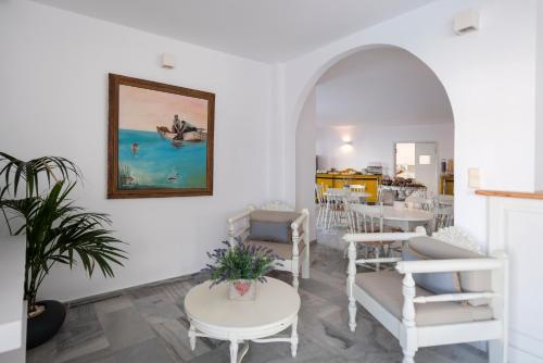 Hotel Aegeon – Parikia, UT