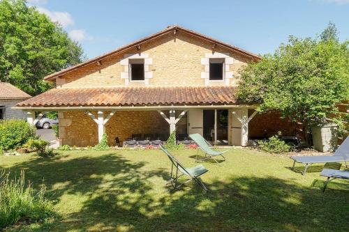 PARADIS DES ENFANTS POUR LE BIEN-ÊTRE DES PARENTS gîte à louer Douzillac