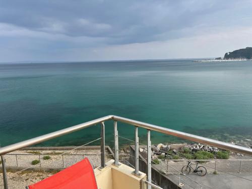 Appartement cosy les pieds dans l’eau, vue mer exceptionnelle - Location saisonnière - Crozon