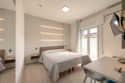 Hotel Maxim - image 4