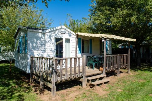 2 bedrooms, 4 beds