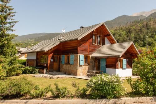 Chalet premium -Accès pied de piste en navette Serre Chevalier Chantemerle