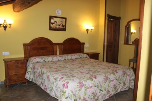 1 double bed, 2 sofa beds