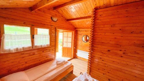 La Căsuțe La Căsuțe