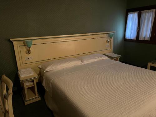 Quadruple Room image 4