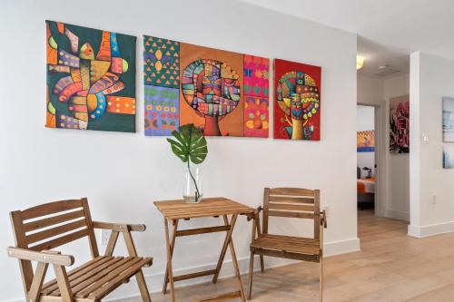 Midtown Main House Guest House, Sleeps 12 in Miami, USA