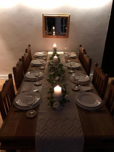 Luxurious Rustic 3 bed cottage, great train links photo 3