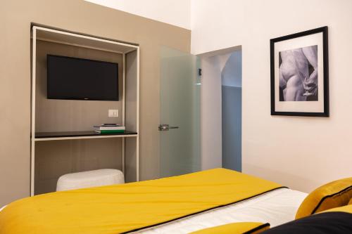 Double Room image 3