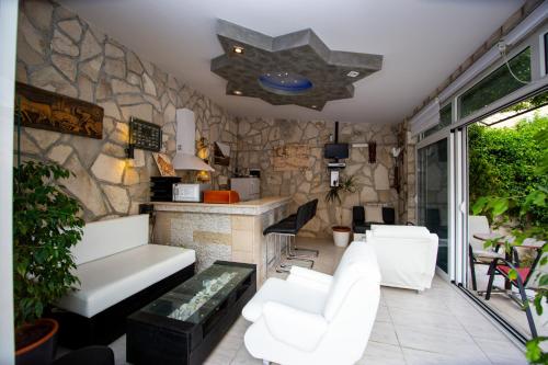 Mejic Apartments in Prcanj