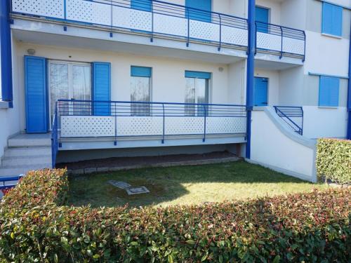  Two-bedroom Apartment in Modern Residence Lido Altanea with two Swimming Pools in Veneto