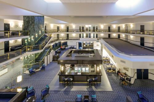 Restaurant, Ramada by Wyndham Diplomat Canberra in Canberra