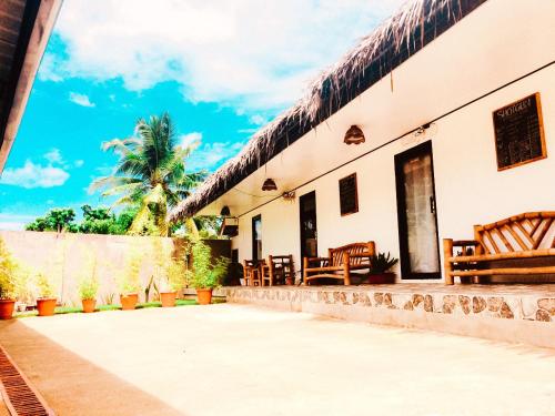 Palvelut, The Hangover Hostel in Moalboal