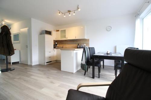 Kurparkcarree - Ferienwohnung Meeresbrise in Juliusruh, Deutschland
