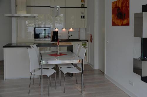Ostseeresidenz Strandpromenade - Ferienwohnung Ostseebrise 136m von Mühlenstraße entfernt