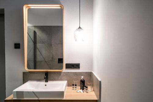 Pulverhütte Gästehaus im egapark - ein Projekt der Lebenshilfe Erfurt Service gGmbH Pulverhütte Gästehaus im egapark - ein Projekt der Lebenshilfe Erfurt Service gGmbH