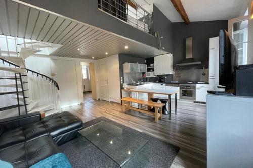 Riouffe 2 bedroom duplex apartment in the center of Cannes 1